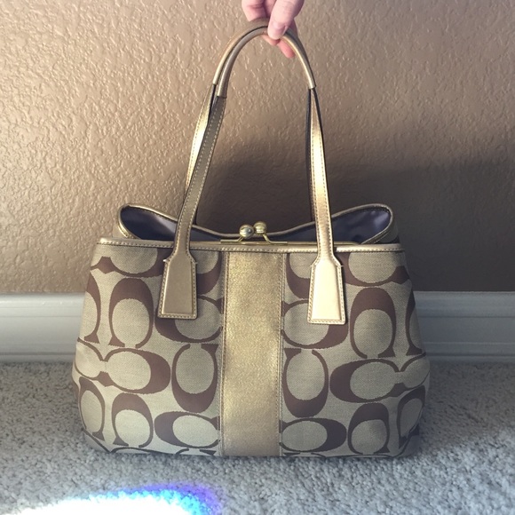 ❣️ SOLD ❣️ Authentic Tan and Gold Coach - Picture 2 of 8